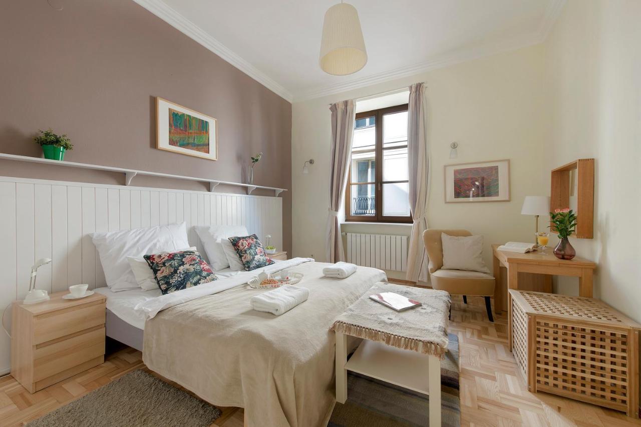 Two Bedroom Apartment For 6 People Varsó Kültér fotó