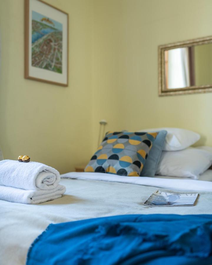Two Bedroom Apartment For 6 People Varsó Kültér fotó