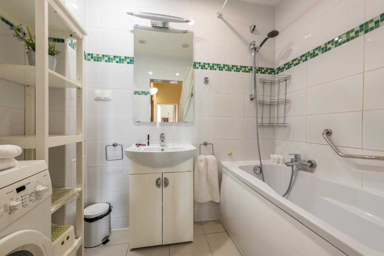 Two Bedroom Apartment For 6 People Varsó Kültér fotó